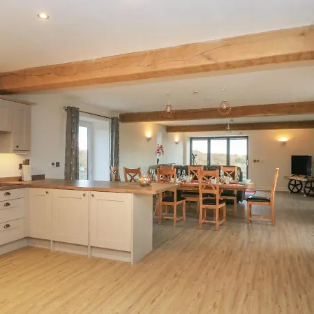 Ploughman's Rigg * Harrogate